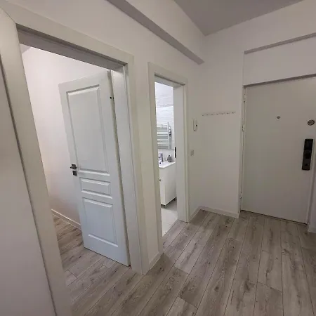 Sea Breeze Apartment